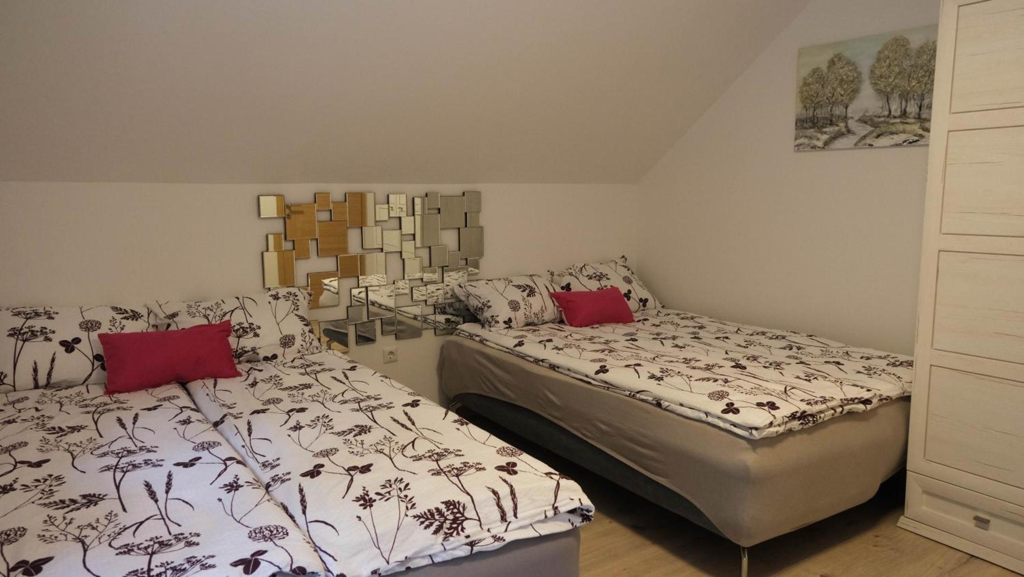 Apartment Hisa Lunna - In A Forest Paradise *